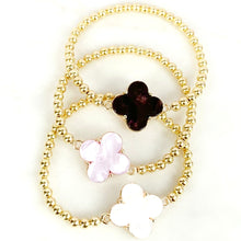 Load image into Gallery viewer, Maxi Shell Clover Bracelet
