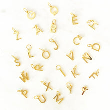 Lade das Bild in den Galerie-Viewer, Letter Charm Add On

