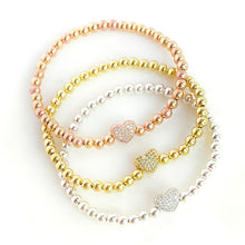 Lade das Bild in den Galerie-Viewer, Love Above All Heart Bracelet
