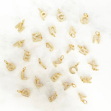 Lade das Bild in den Galerie-Viewer, CZ Letter Charm Add On
