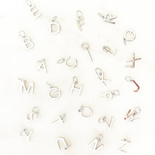 Lade das Bild in den Galerie-Viewer, Letter Charm Add On
